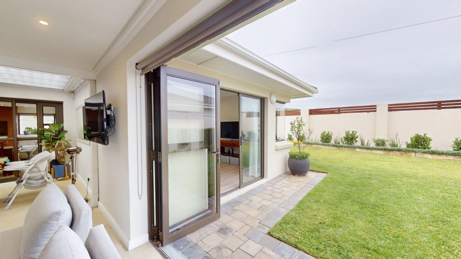 3 Bedroom Property for Sale in Lovemore Park Eastern Cape